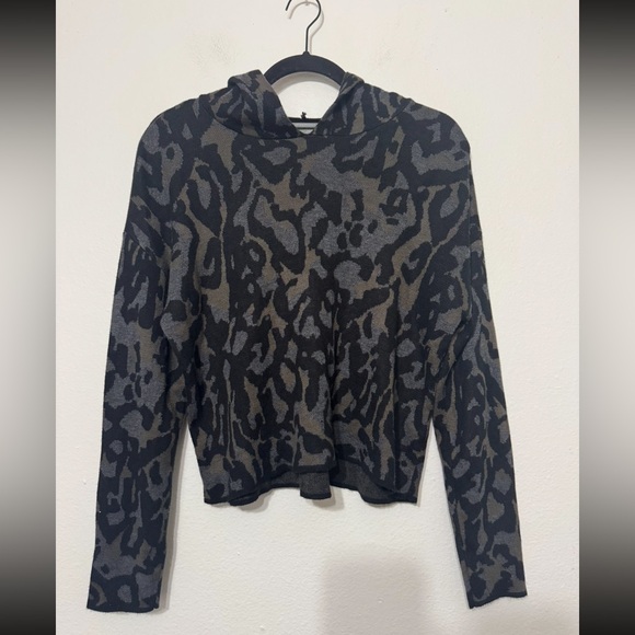 Anthropologie Sweaters - Anthropologie Kasia Leopard Print Hoodie Small